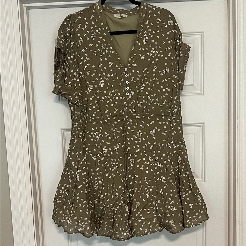 Entro Olive Floral Dress